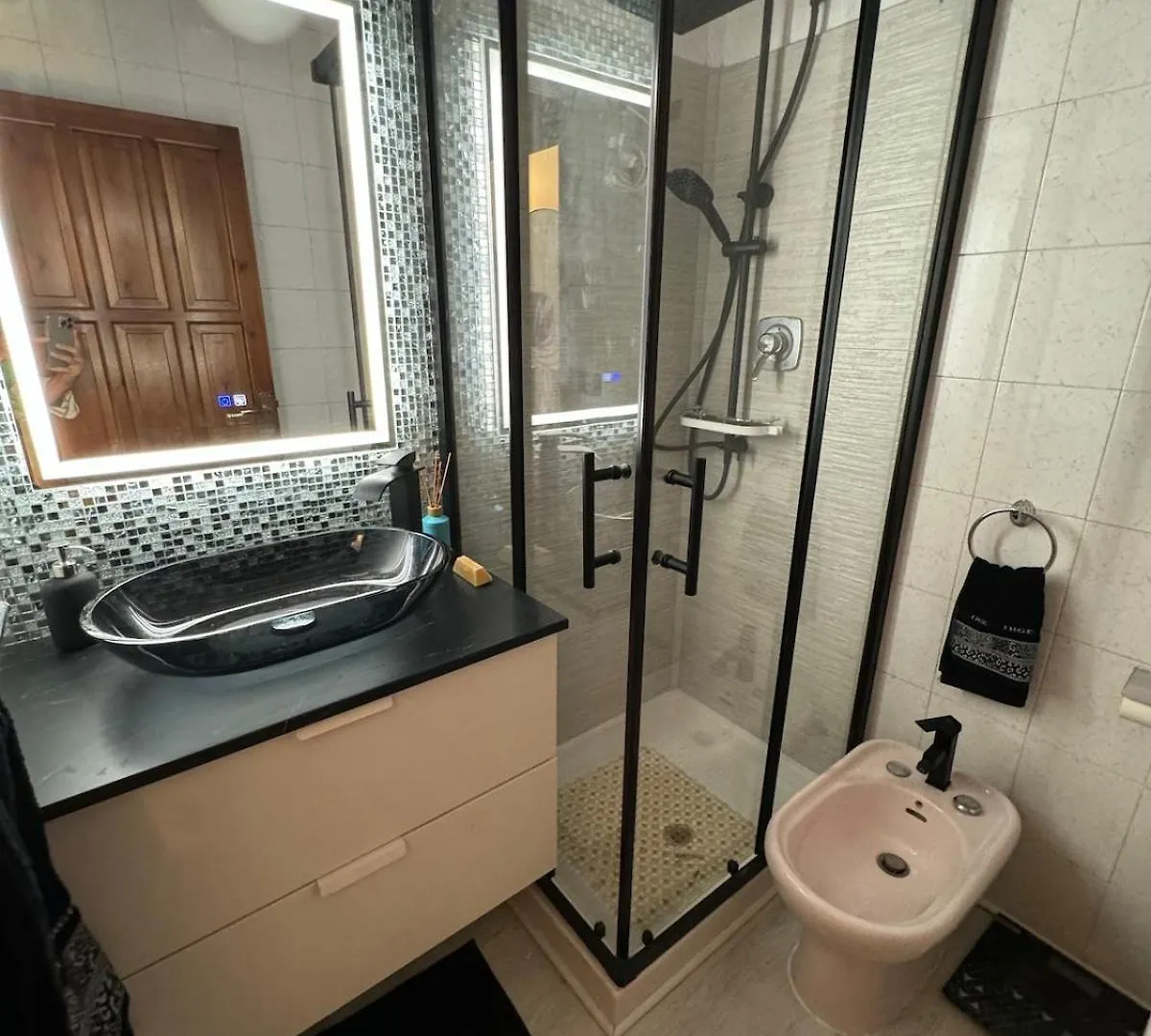 Elite Suite - Terrazzino Su Piazza Moro - Stazione Bari